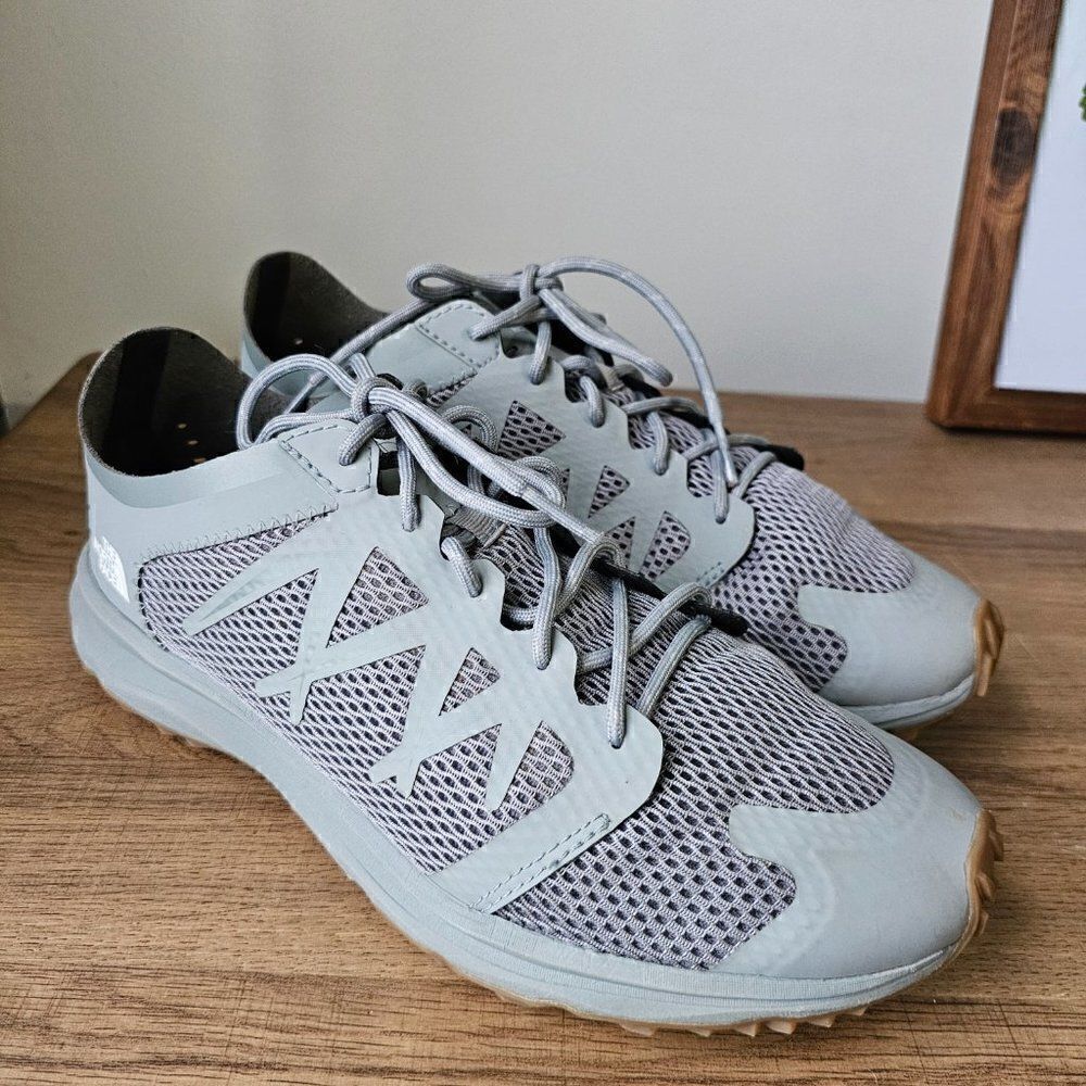 EUC THE NORTH FACE LITEWAVE FLOW SNEAKERS VIBRAM SOLES SIZE 9.5 WOMENS